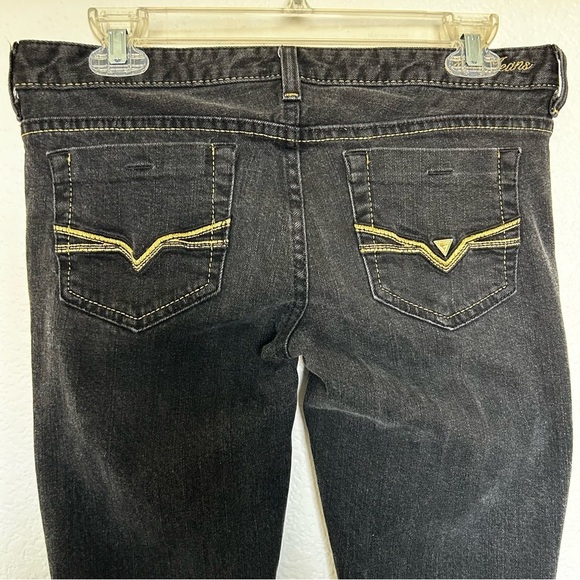 GUESS Women's black Straight Jeans - Picture 2 of 8
